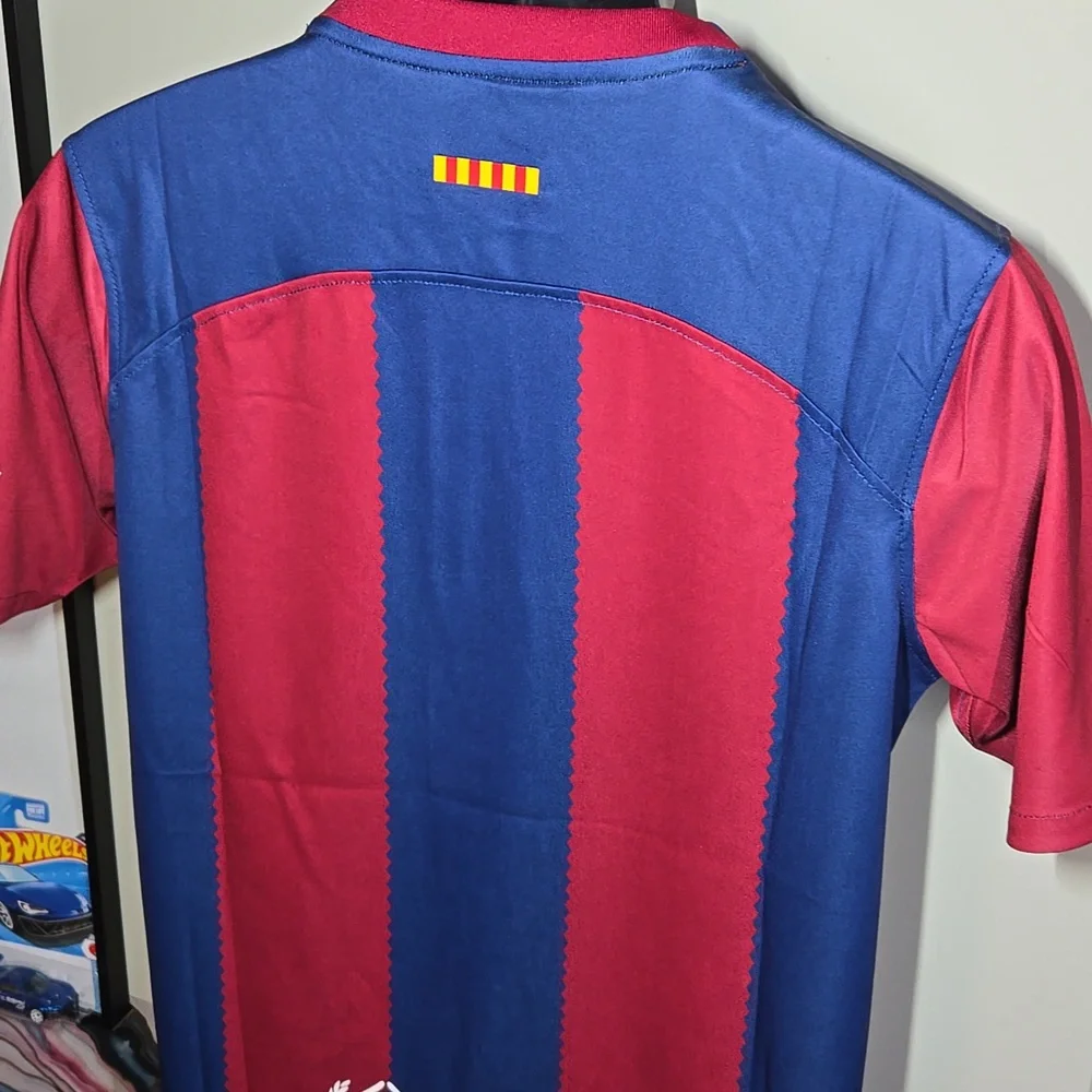F.C. Barcelona X Rolling Stones 24/25 Home Kit Fan Jersey - Picture 8 of 9